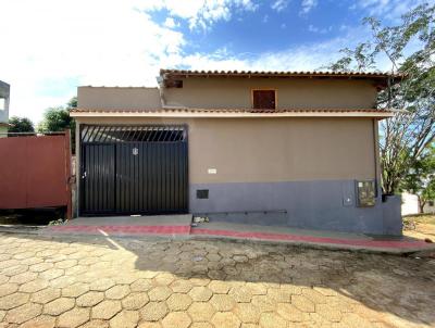 Casa para Venda, em Colatina, bairro Francisco Simonassi, 3 dormitórios, 1 banheiro, 1 suíte, 2 vagas